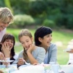 Bild Familie an Kaffeetafel